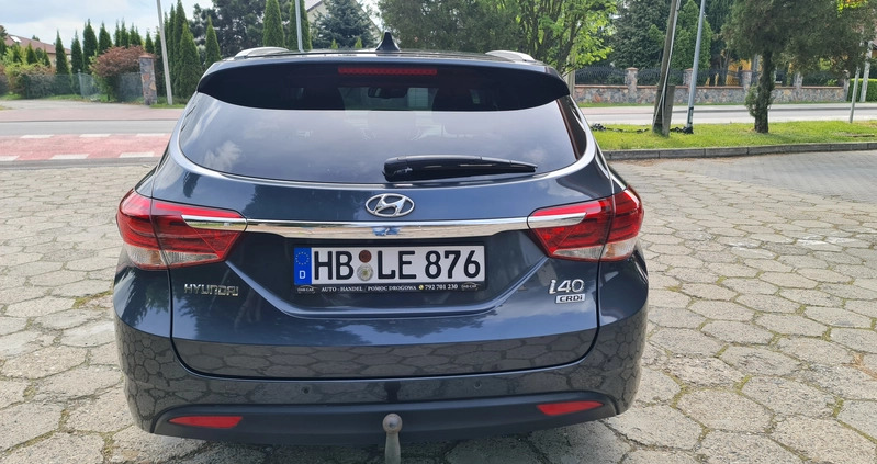 Hyundai i40 cena 54900 przebieg: 170231, rok produkcji 2016 z Tarnobrzeg małe 781